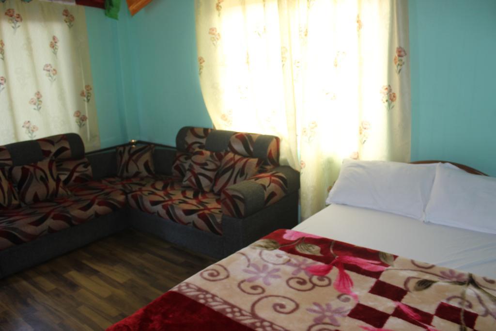 Bickey'S Homestay โพคารา ภายนอก รูปภาพ