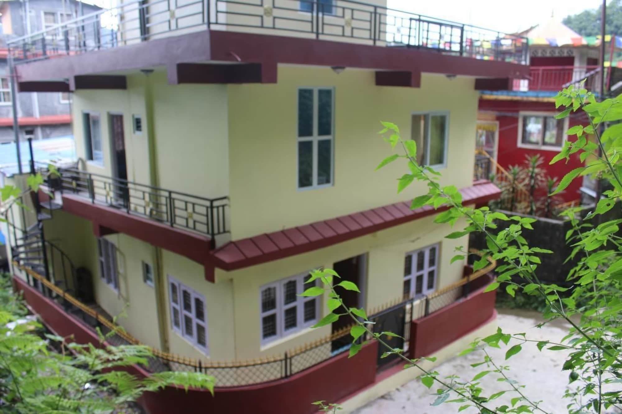 Bickey'S Homestay โพคารา ภายนอก รูปภาพ